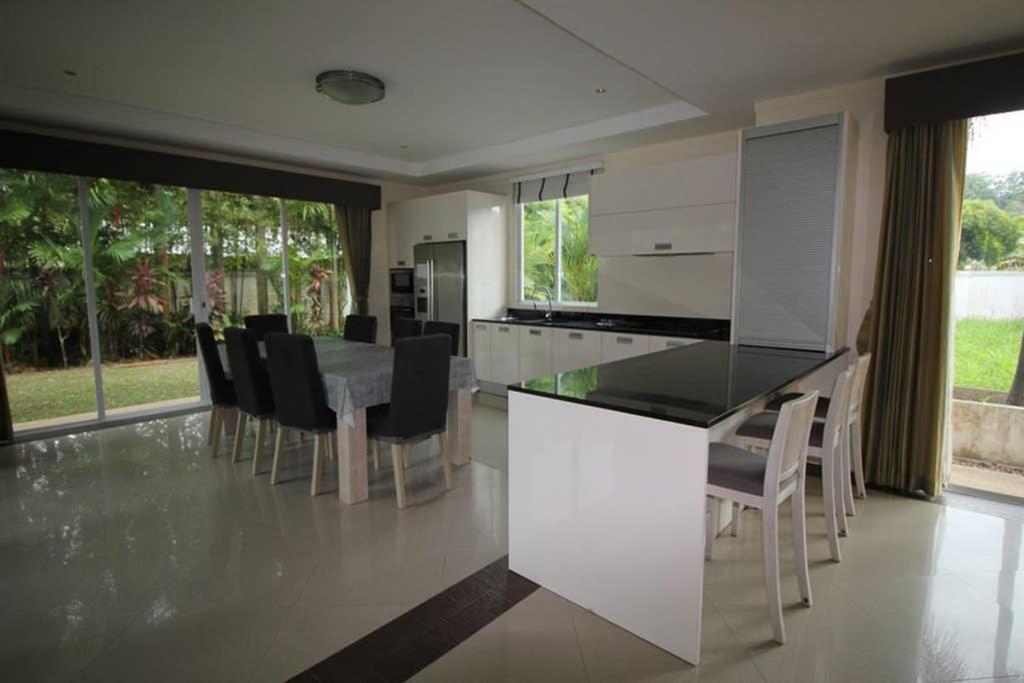 4 Bedroom Villa Kamala Beach Phuket Eksteriør bilde