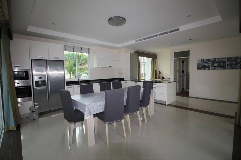 4 Bedroom Villa Kamala Beach Phuket Eksteriør bilde