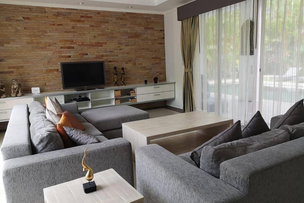 4 Bedroom Villa Kamala Beach Phuket Eksteriør bilde